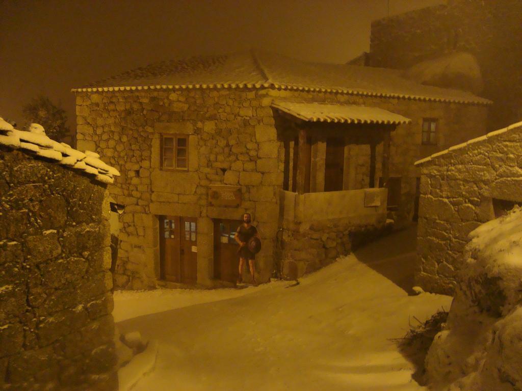 Taverna Lusitana Hotel Monsanto Exterior foto